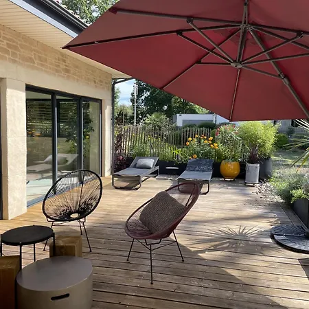 לינה וארוחת בוקר Nova